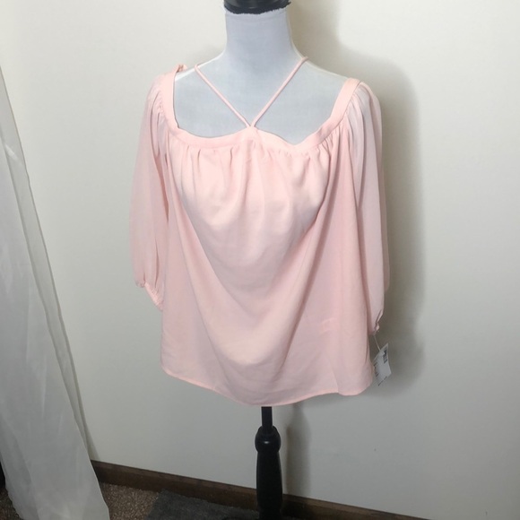 1. State Tops - 1 state women’s pink cold shoulder